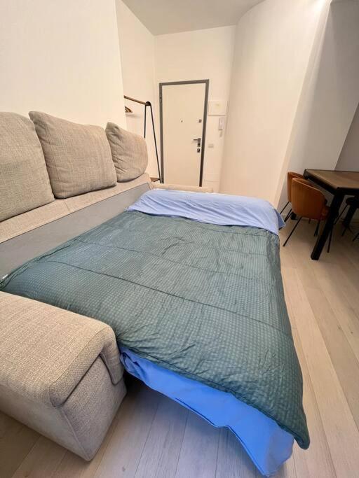 Modern Apartment - Walking Distance To Milan Central Station Exteriér fotografie
